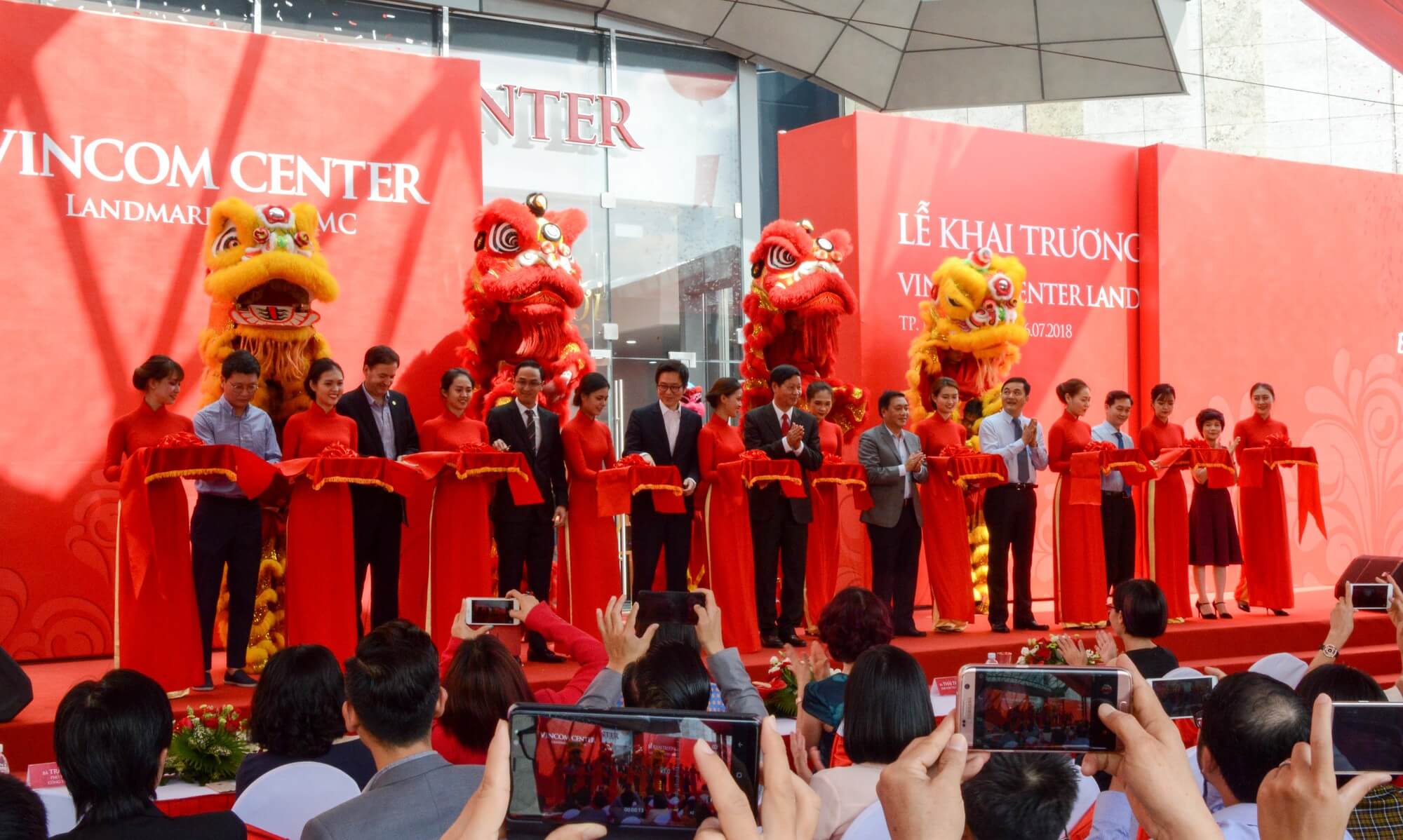 Vì sao cần xem ngày khai trương?