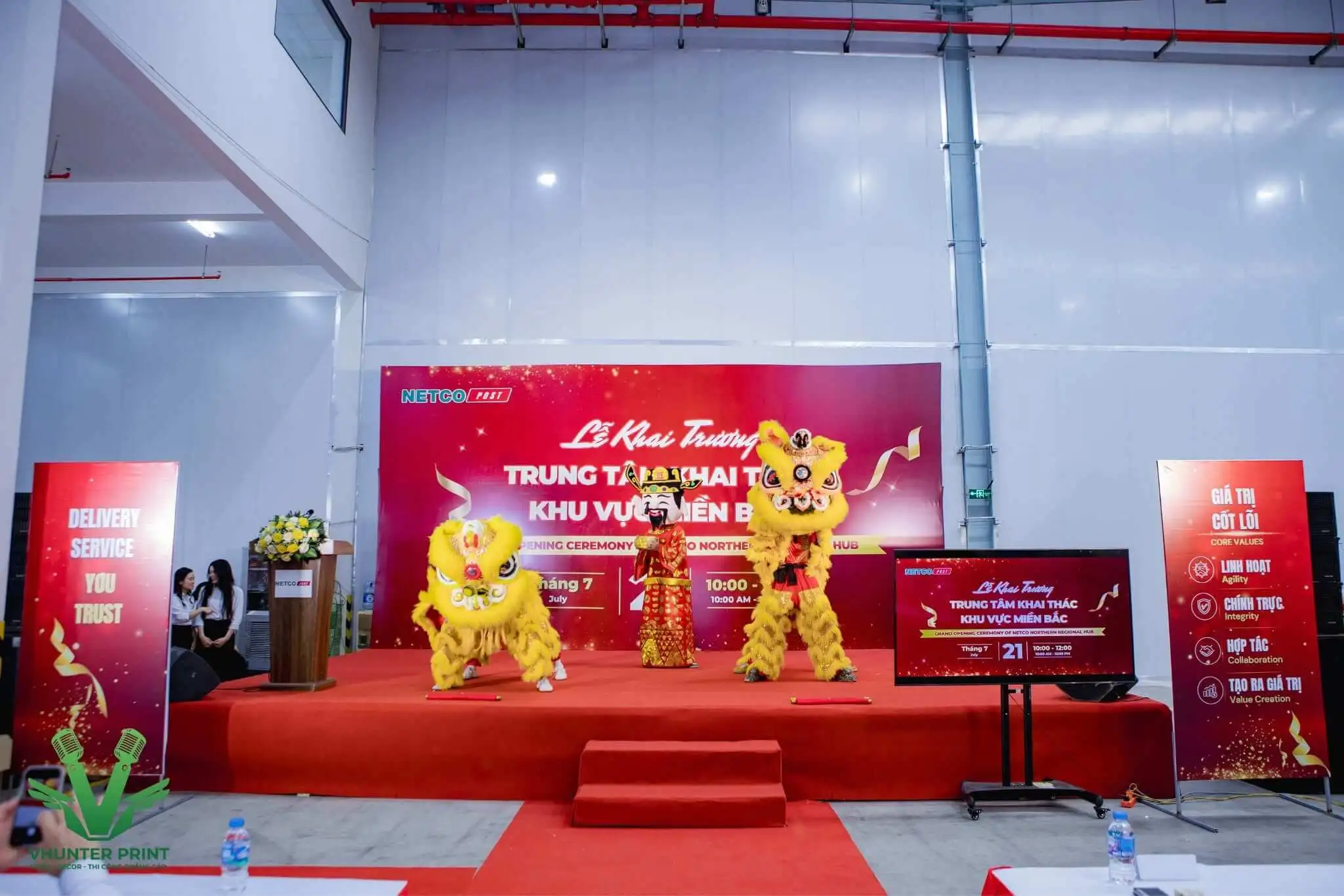 Múa lân trong chương trình khai trương doanh nghiệp